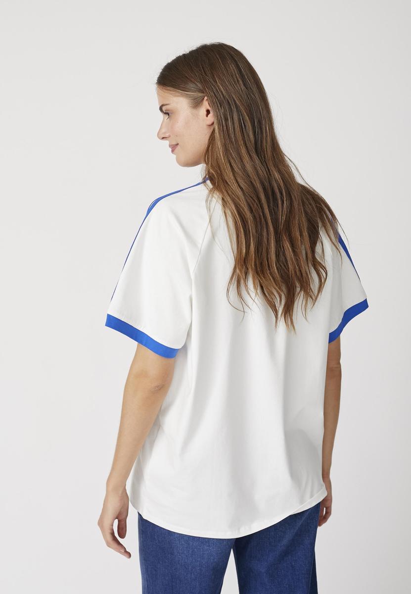 SiaraCC Oversize Sporty V - Tee - OffWhiteNewBlue - Co'couture
