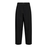 VolaCC Carrot Pleat Pant - Black - Co'couture
